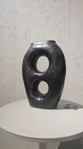 vase noir grand
