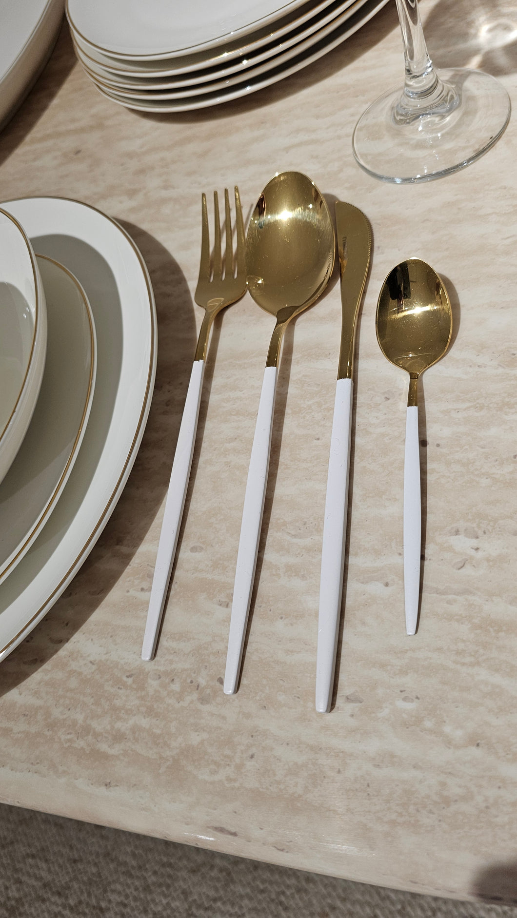 Couverts de service de table