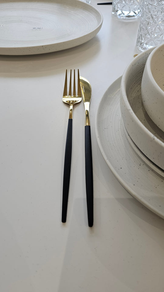 Couverts de service de table