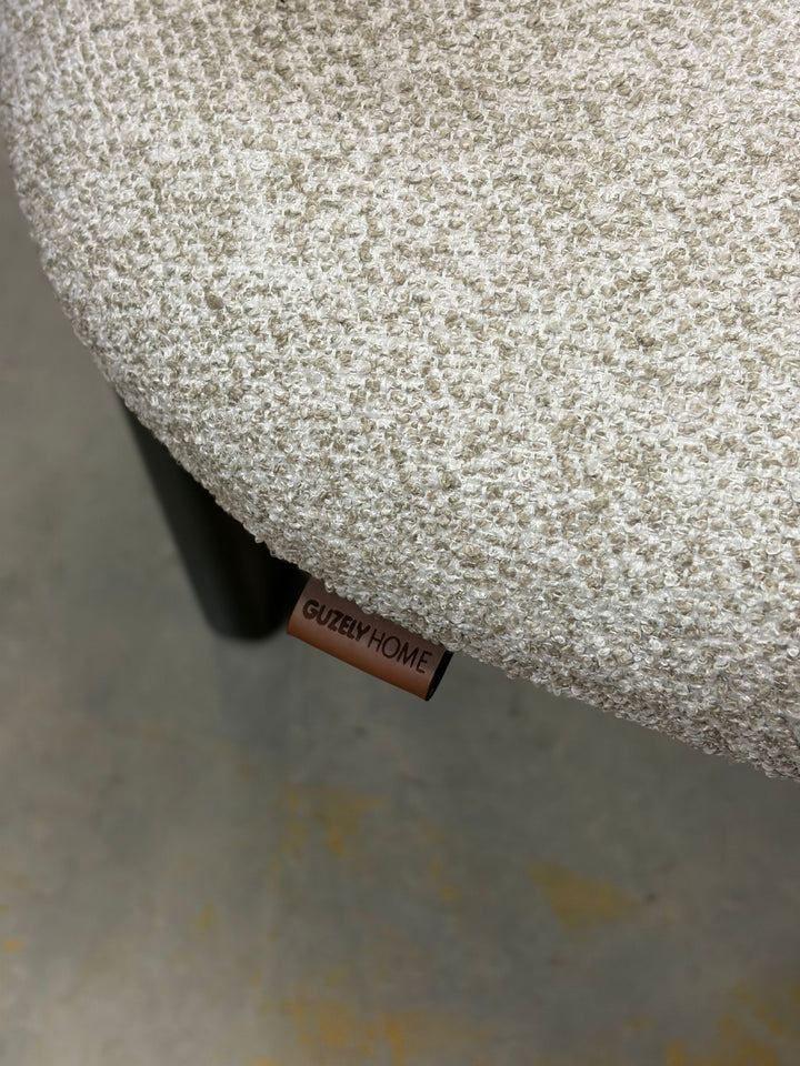Chaise parisienne