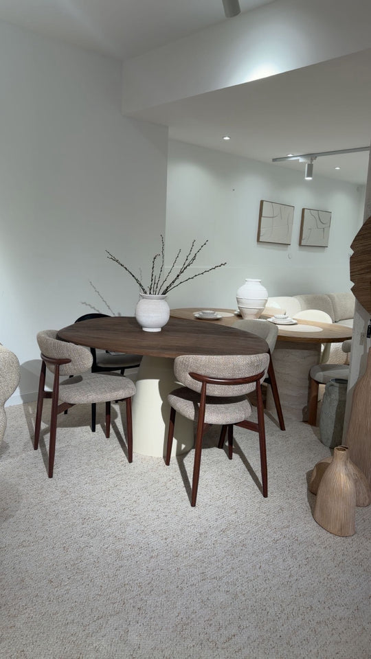 Table organique ronde KARNA