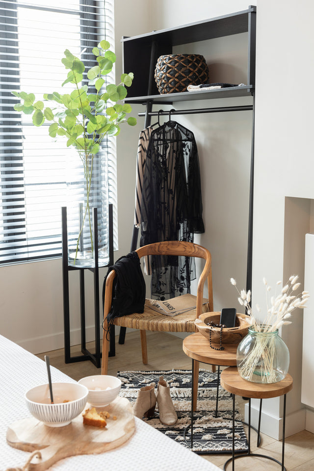 Chaise en teck brun Ana