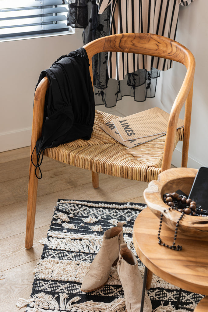 Chaise en teck brun Ana