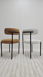 Chaise Lora