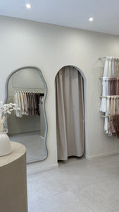 Miroir organique béton ciré