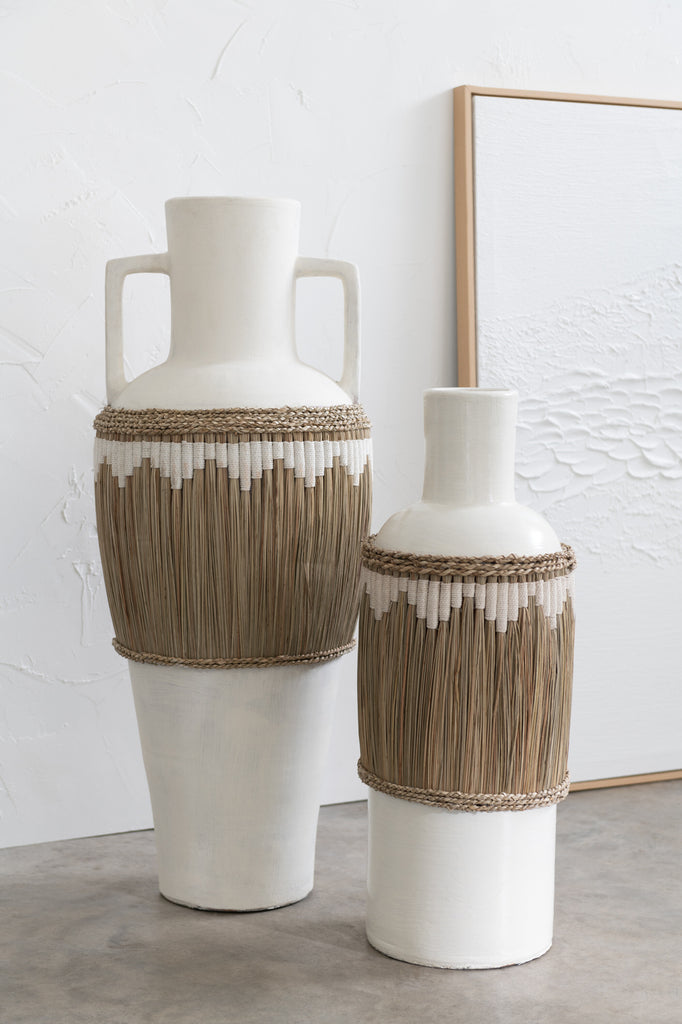 Motif de vase + poignées en terre cuite / jonc de mer blanc / naturel